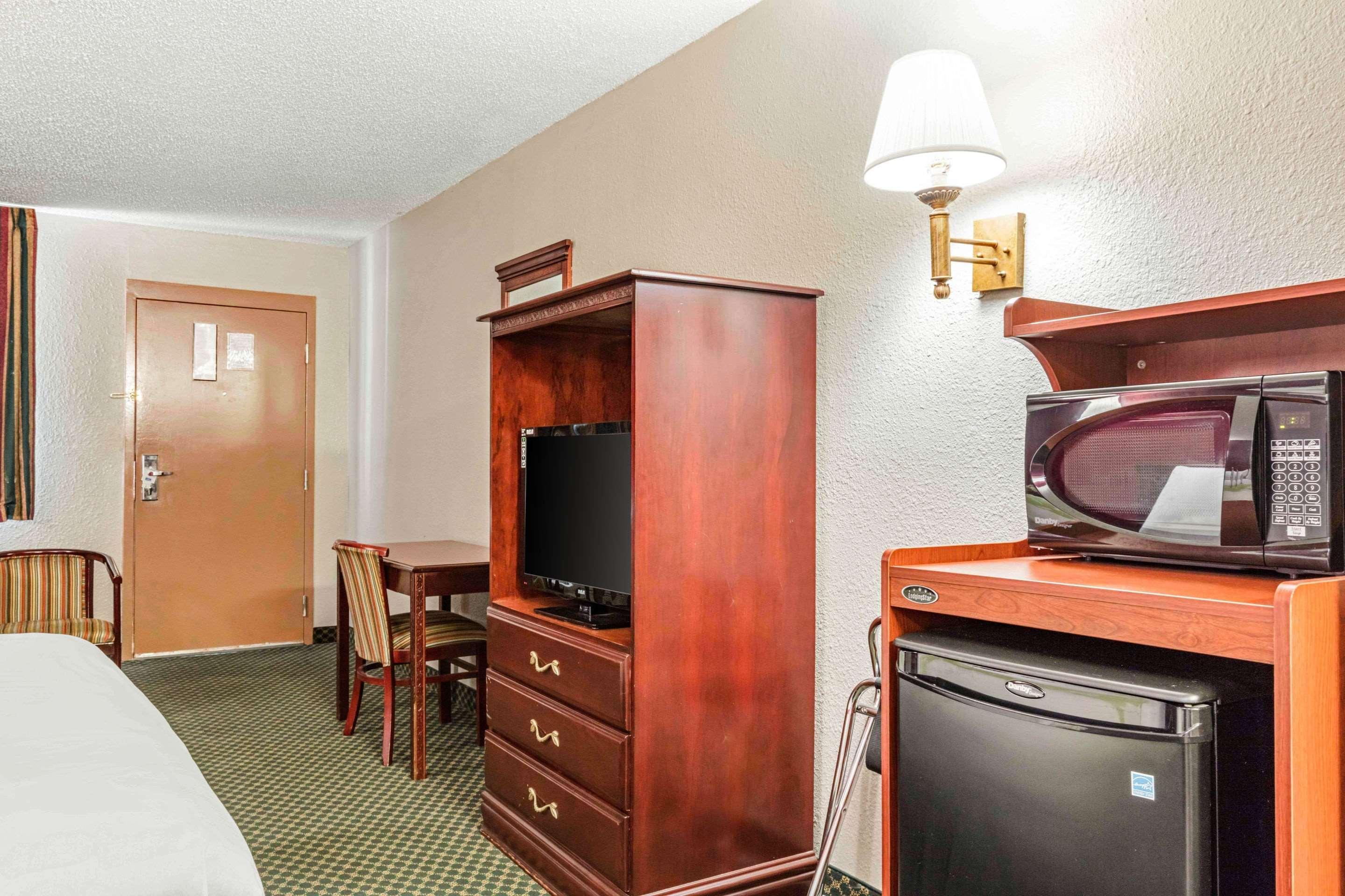 Rodeway Inn Prattville I-65 Esterno foto